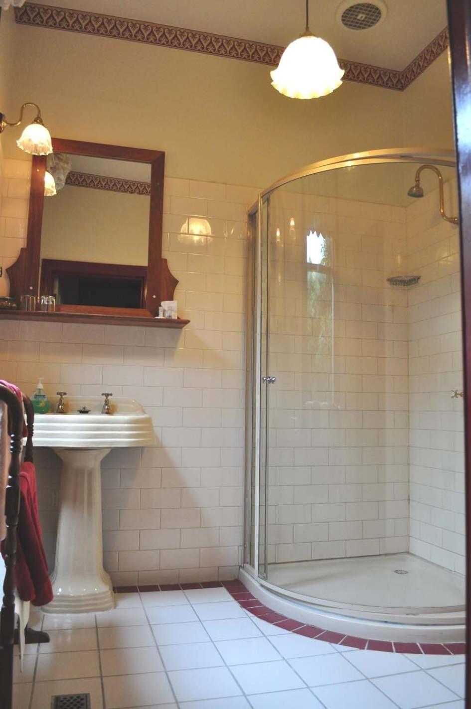 Ormiston House Bed & Breakfast Strahan Bagian luar foto